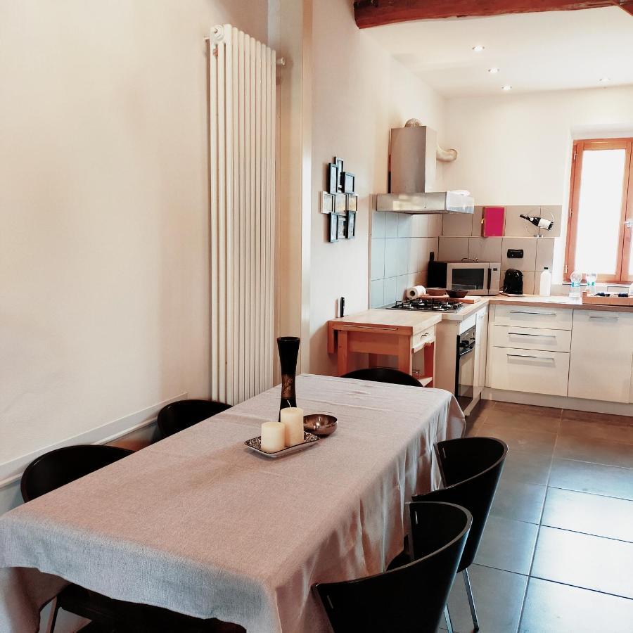 Agreable Maison En Triplex Avec Cours Interieure En Campagne Lucca Exterior foto